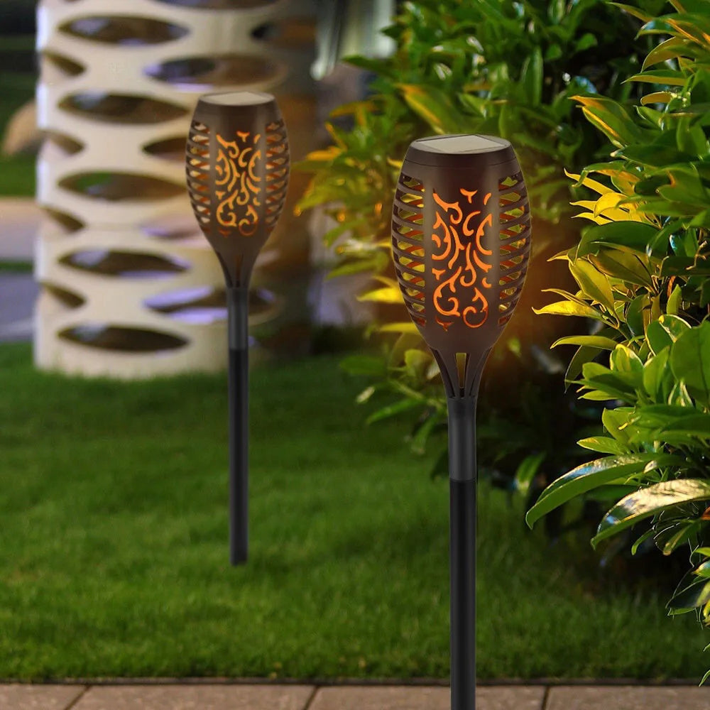 Lampes Torches Solaires à Flamme Vacillante | Éclairez votre Jardin d'une Lumière Magique et Économisez